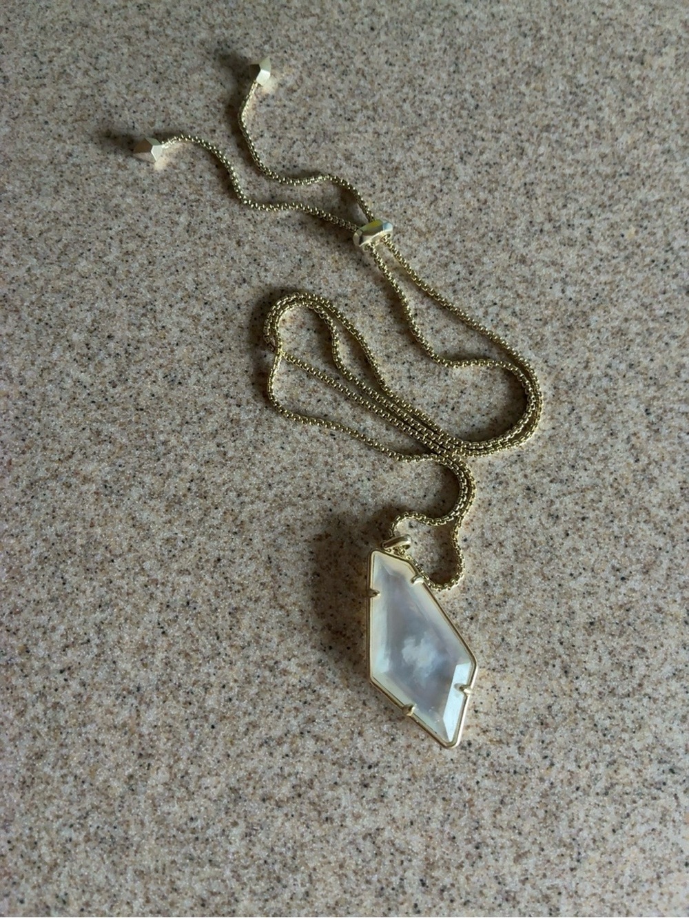 Kendra Scott Sophee Gold Iridescent Mother of Pearl Adjustable Necklace